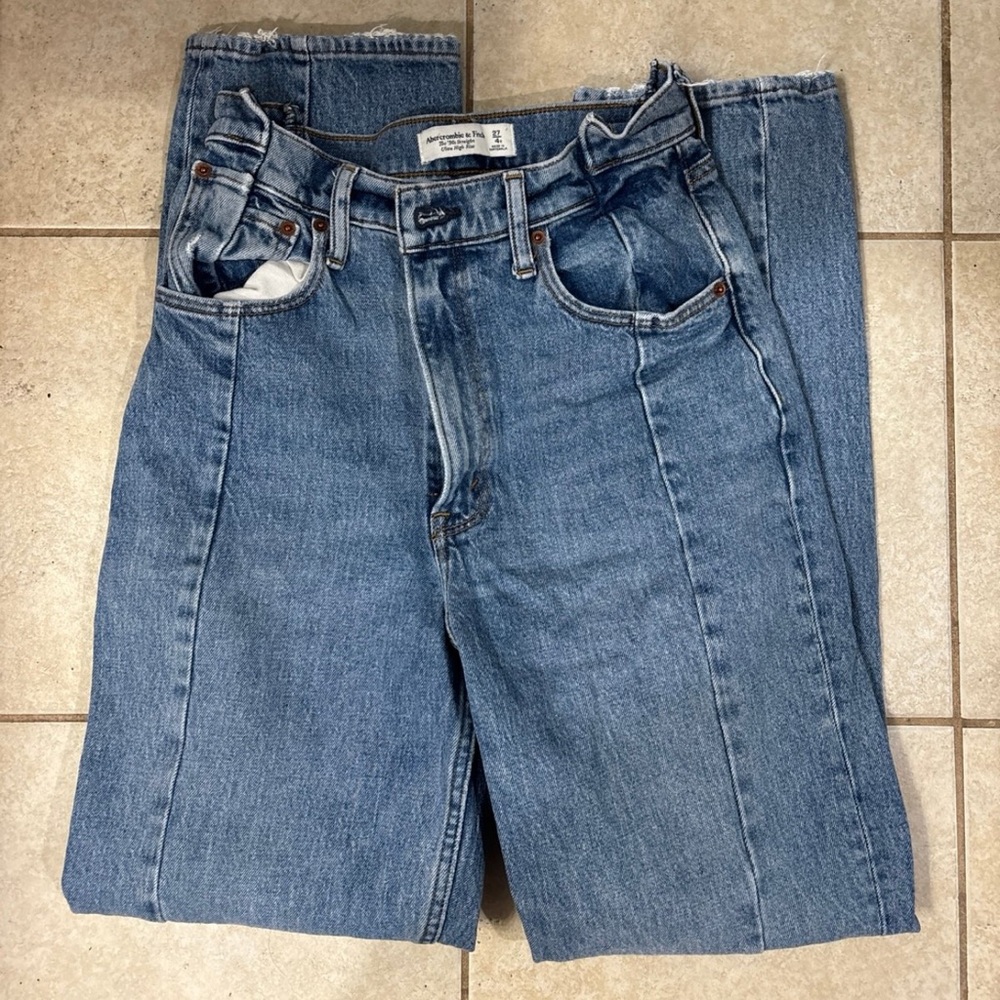 Abercrombie and fitch high rise 90s straight jeans